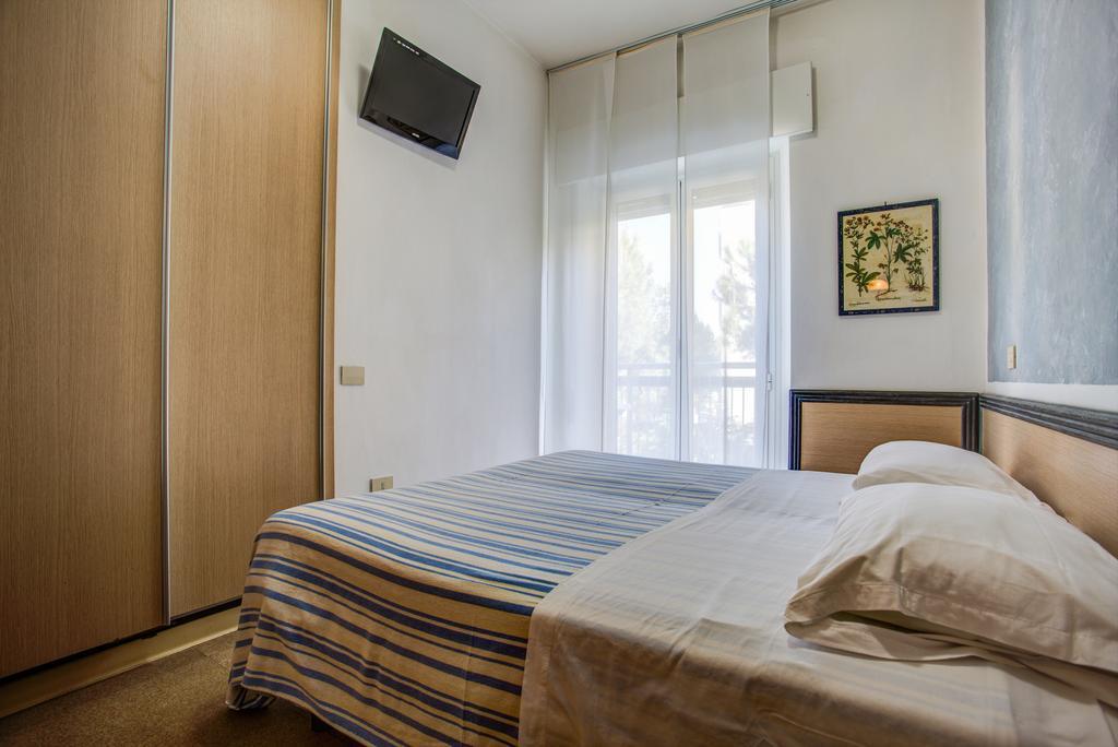 Hotel San Giorgio Milano Marittima Habitación foto